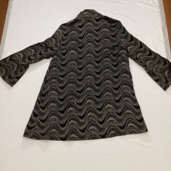 Ali Miles Women's Jacket M Black Metallic Wave Print Button Front Bell Sleeve - Picture 2 of 8